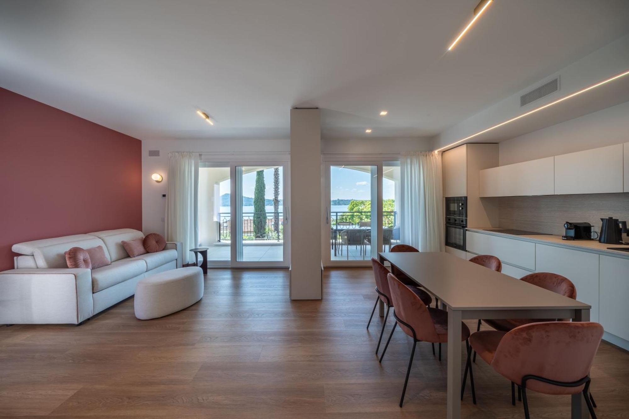 Villa Silvia Apartments San Felice del Benaco Eksteriør billede