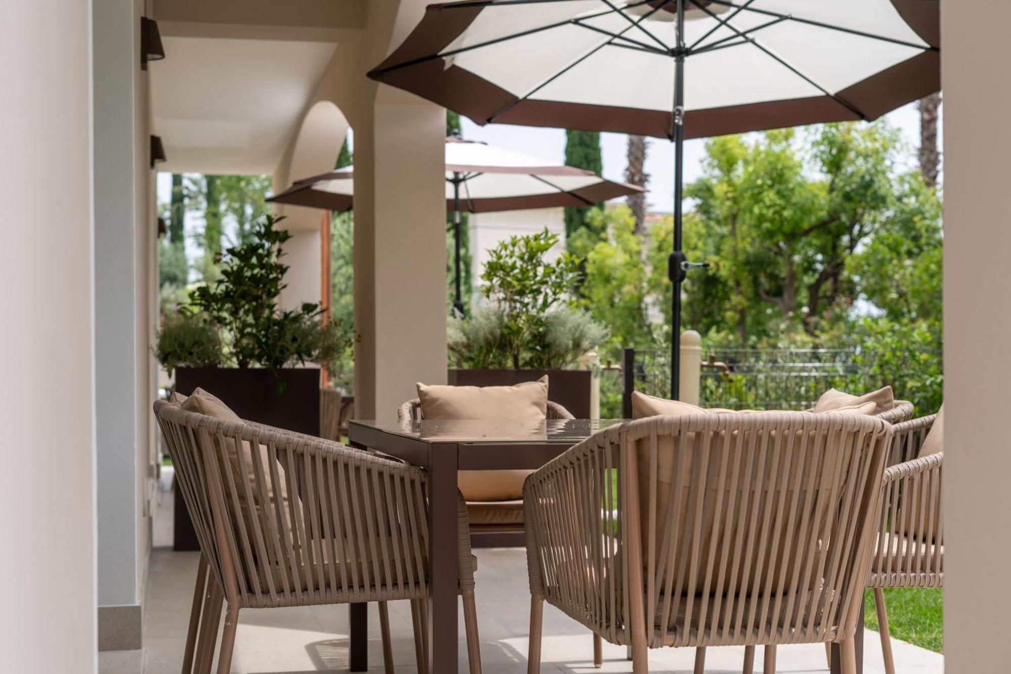 Villa Silvia Apartments San Felice del Benaco Eksteriør billede