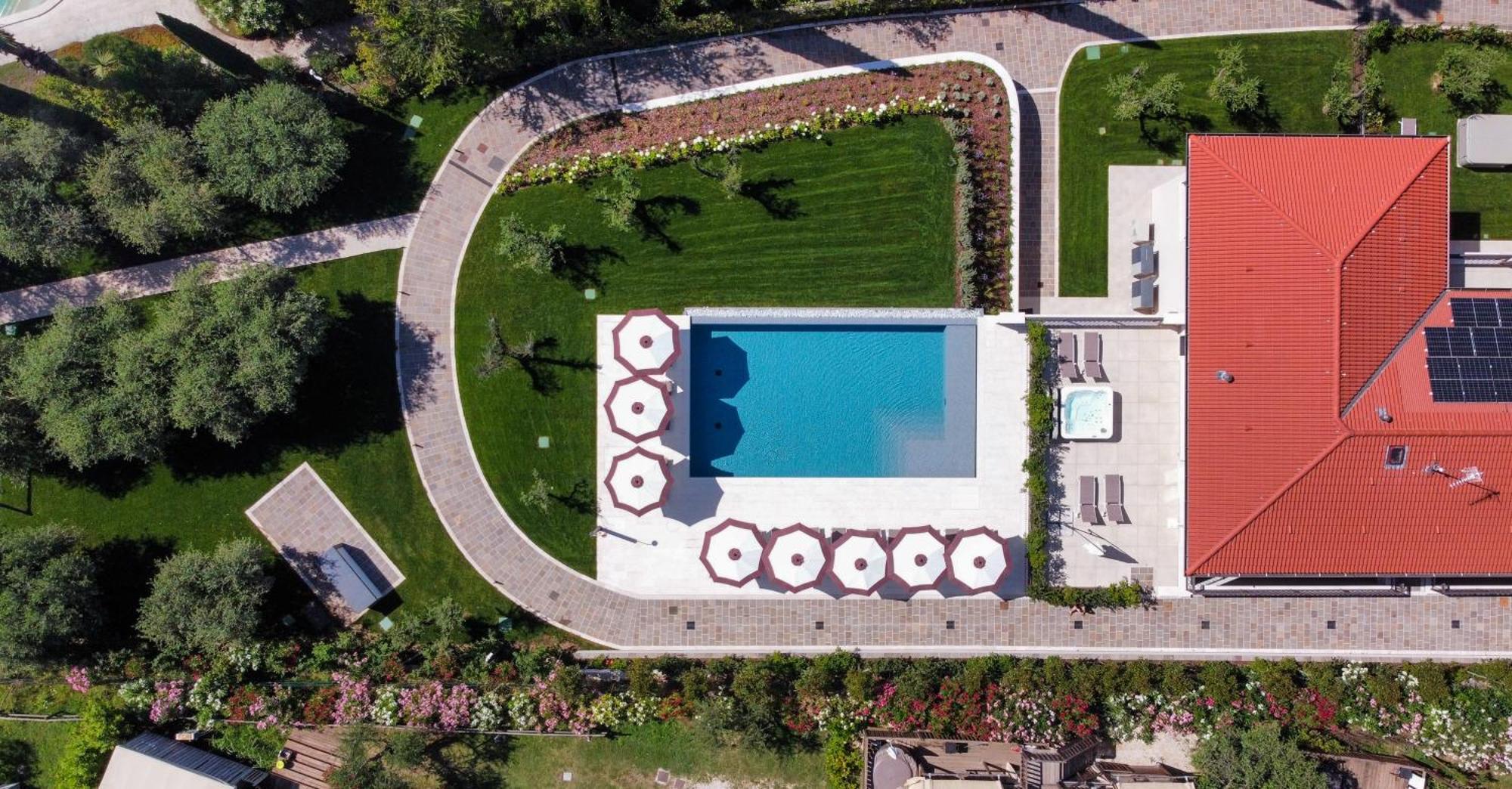 Villa Silvia Apartments San Felice del Benaco Eksteriør billede