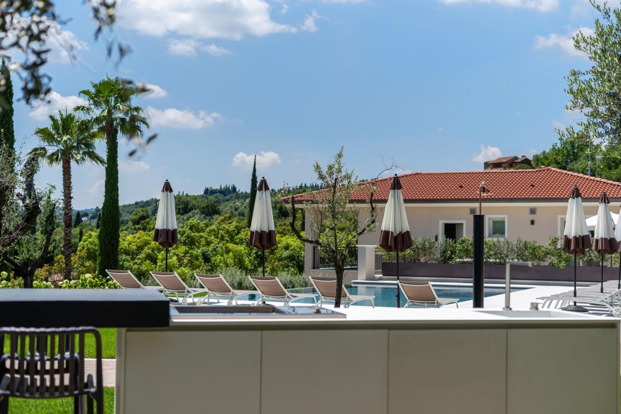 Villa Silvia Apartments San Felice del Benaco Eksteriør billede